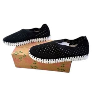ILSE Jacobsen Hornbaek Tulip 139 Perforated Black Slip-On Shoes EU 39 US 8.5-9
